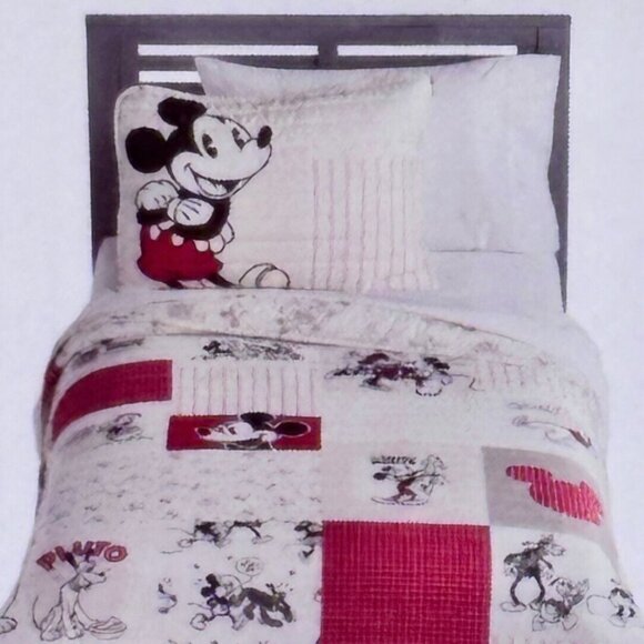 NEW Disney Mickey Mouse Retro FULL QUEEN 3-pc Reversible Quilt Set | Pluto Daffy - Picture 1 of 6